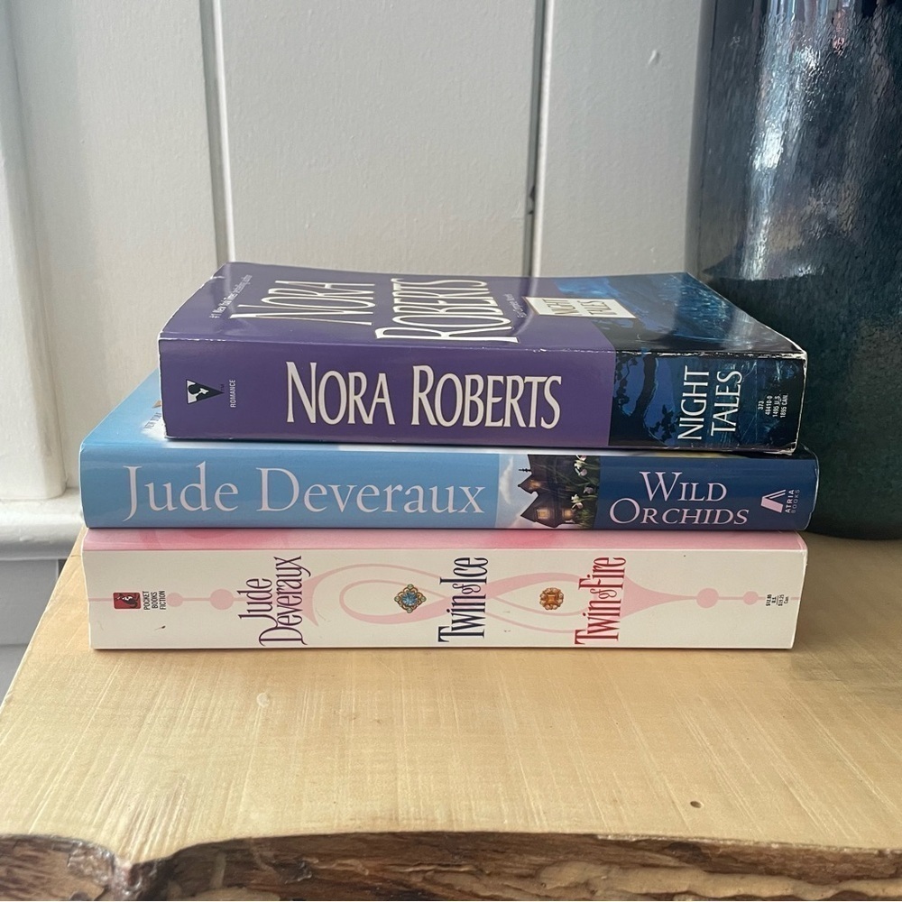 $15 SALE Set of 3 Adult Romance Roberts Deveraux Vintage Spicy Books Fiction - Picture 2 of 15